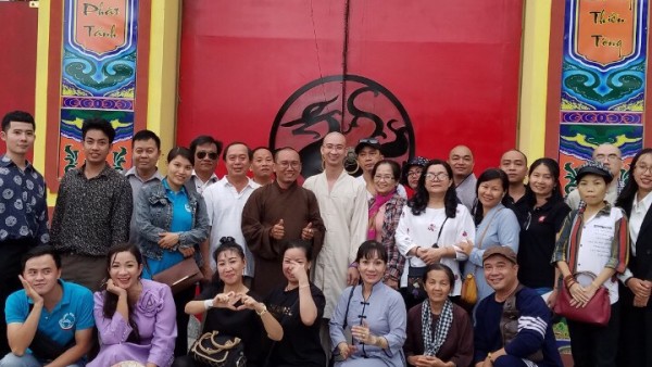 CLB Bông Sen Trắng “Gieo Hạt Từ Bi”