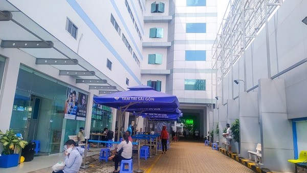 Bệnh viện Đa khoa Tâm Trí Sài Gòn miễn phí test nhanh Covid-19 cho bệnh nhân 