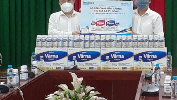 Đồng Nai: Tiếp nhận 40.000 chai sữa dinh dưỡng cho đội ngũ tuyến đầu chống dịch và bệnh nhân Covid-19