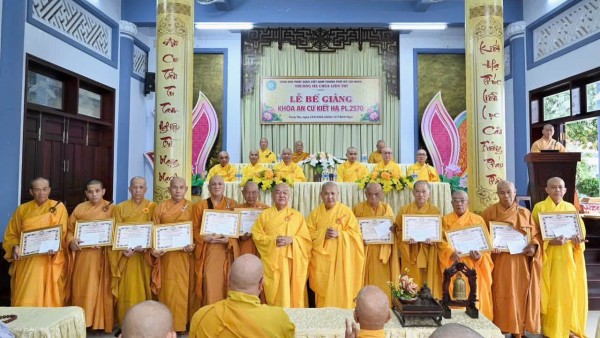 CHÙA LIÊN TRÌ TỔ CHỨC LỄ BẾ GIẢNG KHÓA AN CƯ KIẾT HẠ PL.2570