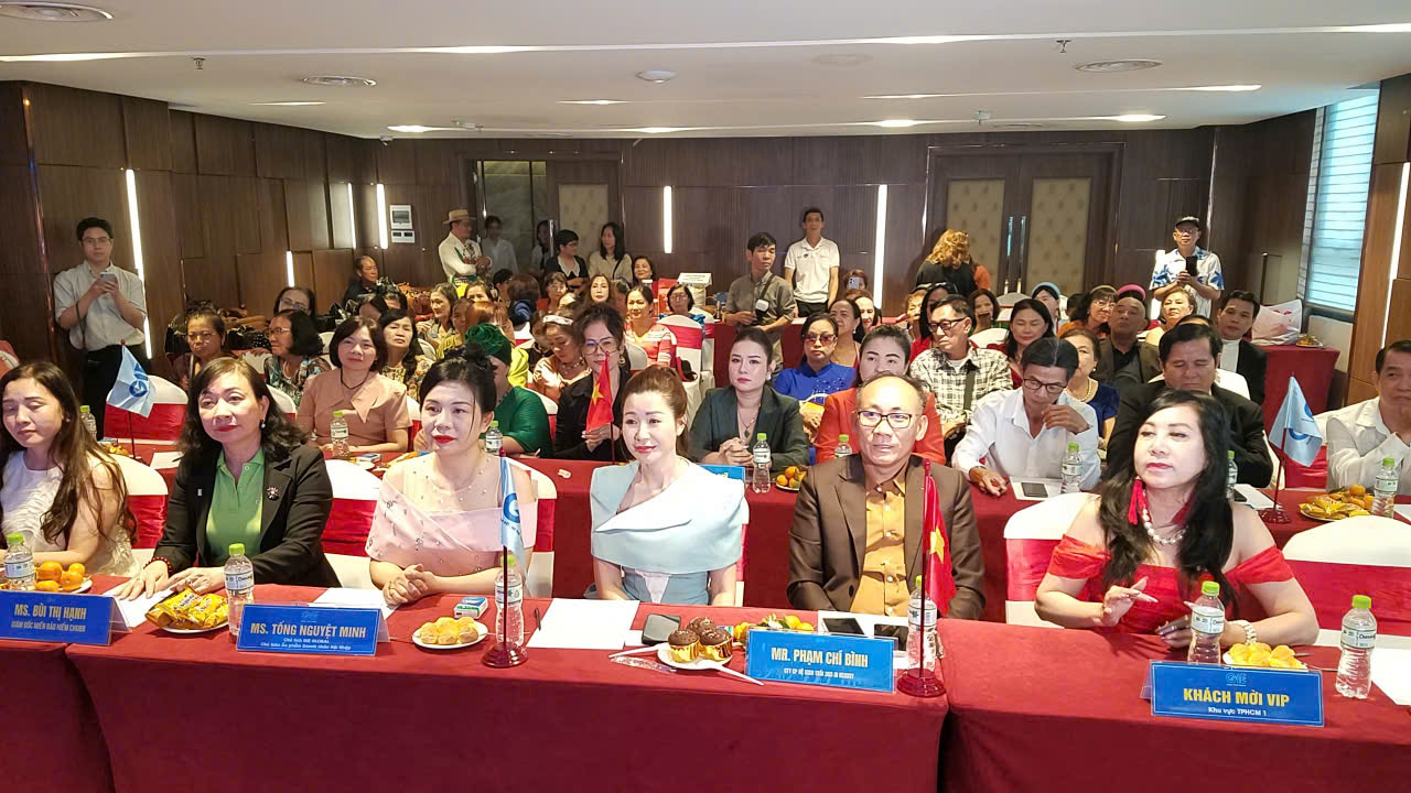 z7653418907845 a7c781ef11d4697e9e8b1060dc1db400