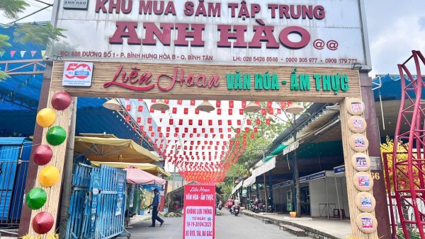 Nhân dịp lễ 30/4 Khu mua sắm Anh Hào tổ chức nhiều chương trình khuyến mãi