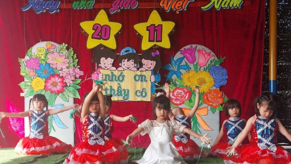  ĐỒNG NAI: TRƯỜNG MẦM NON SƠN CA TỔ CHỨC LỄ CHÚC MỪNG NGÀY NHÀ GIÁO VIỆT NAM 20/11