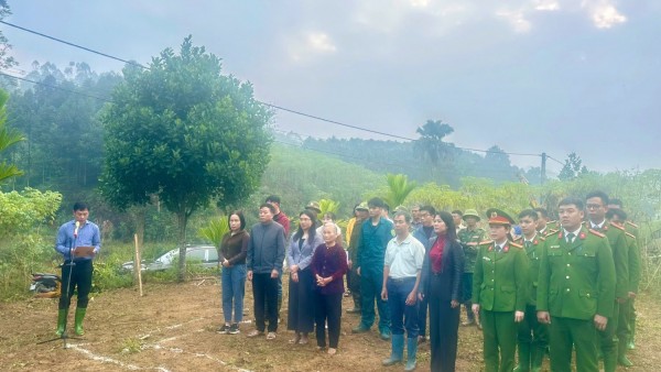 LÀO CAI: PHƯỜNG ÂU LÂU XÂY DỰNG NHÀ CHO HỘ CHÍNH SÁCH BỊ ẢNH HƯỞNG THIÊN TAI